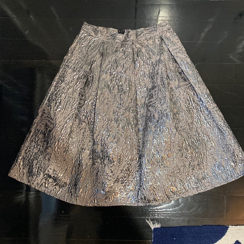 Size 4 knee length/Midi party skirt